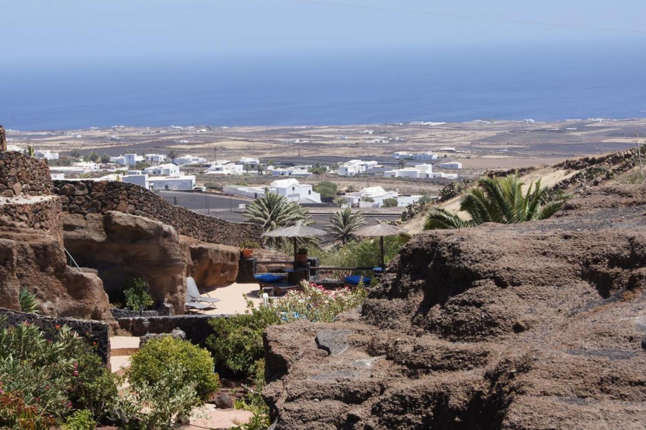 Castillo Lanzarote Villa Sophie - Luxury Villa -Sleep In A Volcanic Cave With Heated Pool Тіас Екстер'єр фото