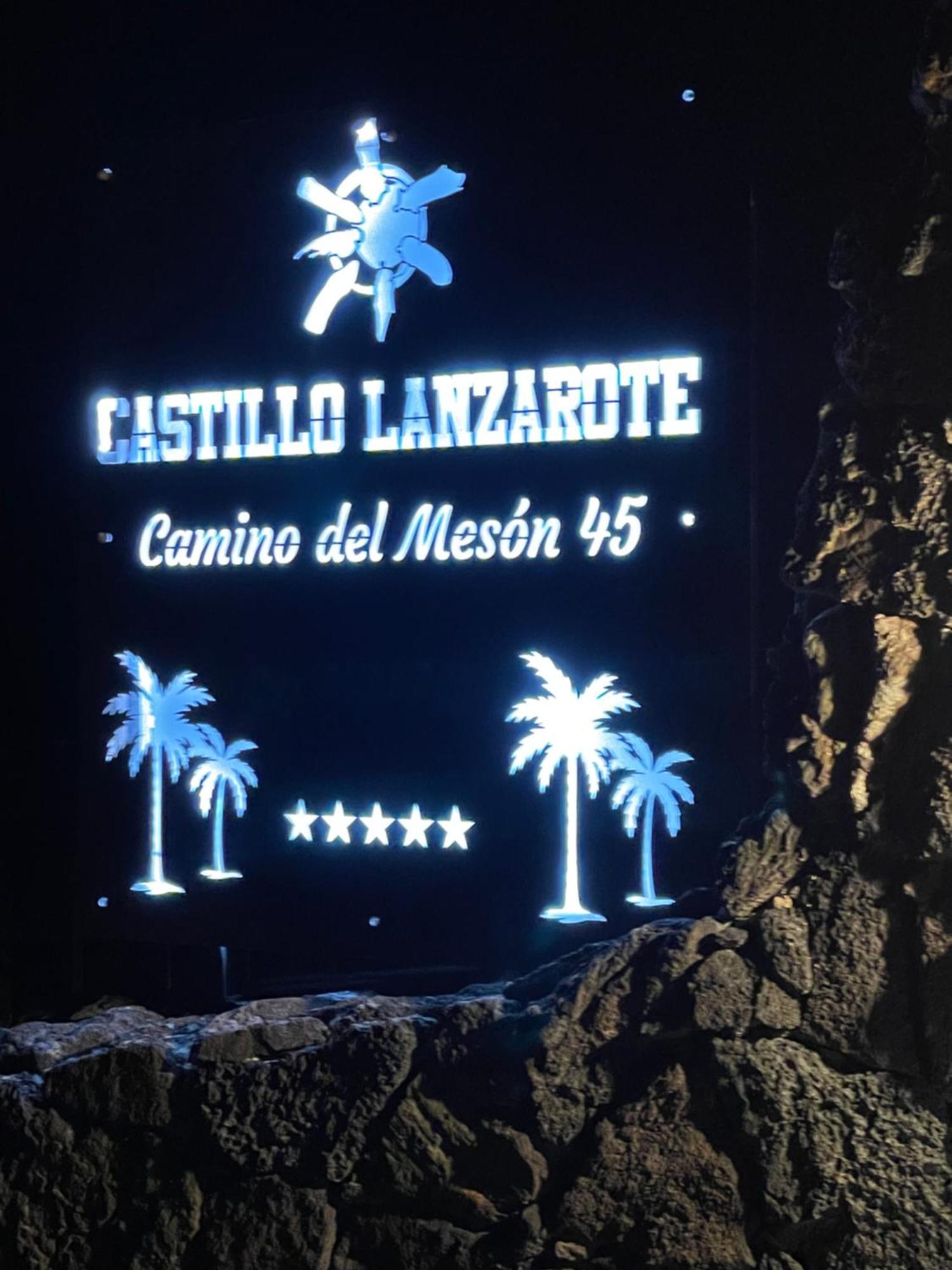 Castillo Lanzarote Villa Sophie - Luxury Villa -Sleep In A Volcanic Cave With Heated Pool Тіас Екстер'єр фото