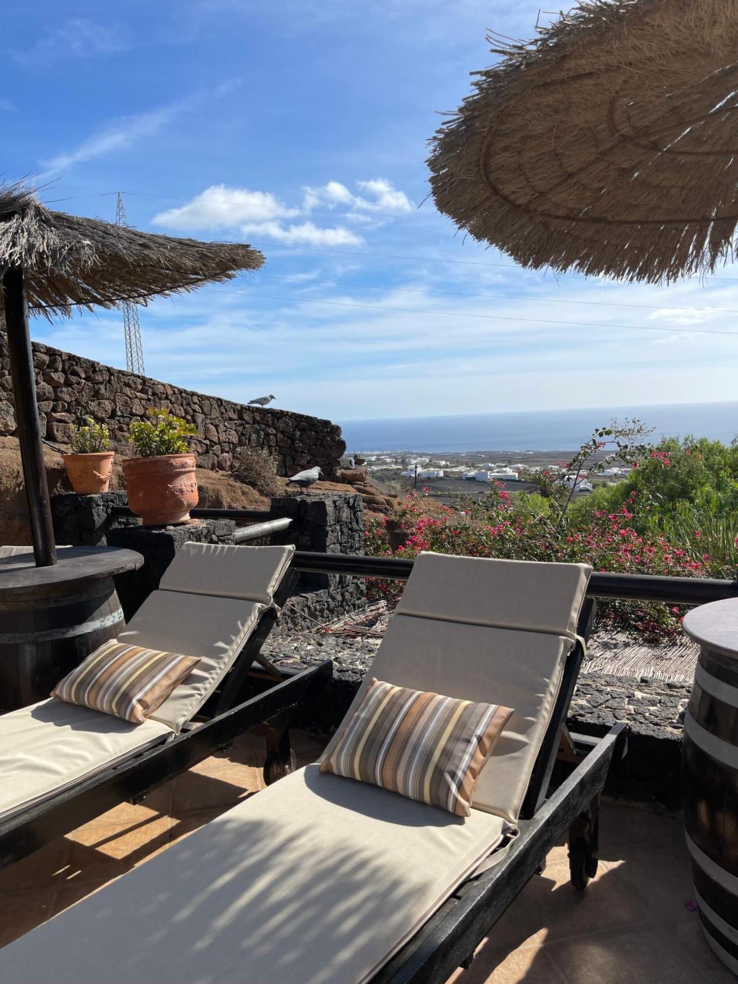 Castillo Lanzarote Villa Sophie - Luxury Villa -Sleep In A Volcanic Cave With Heated Pool Тіас Екстер'єр фото