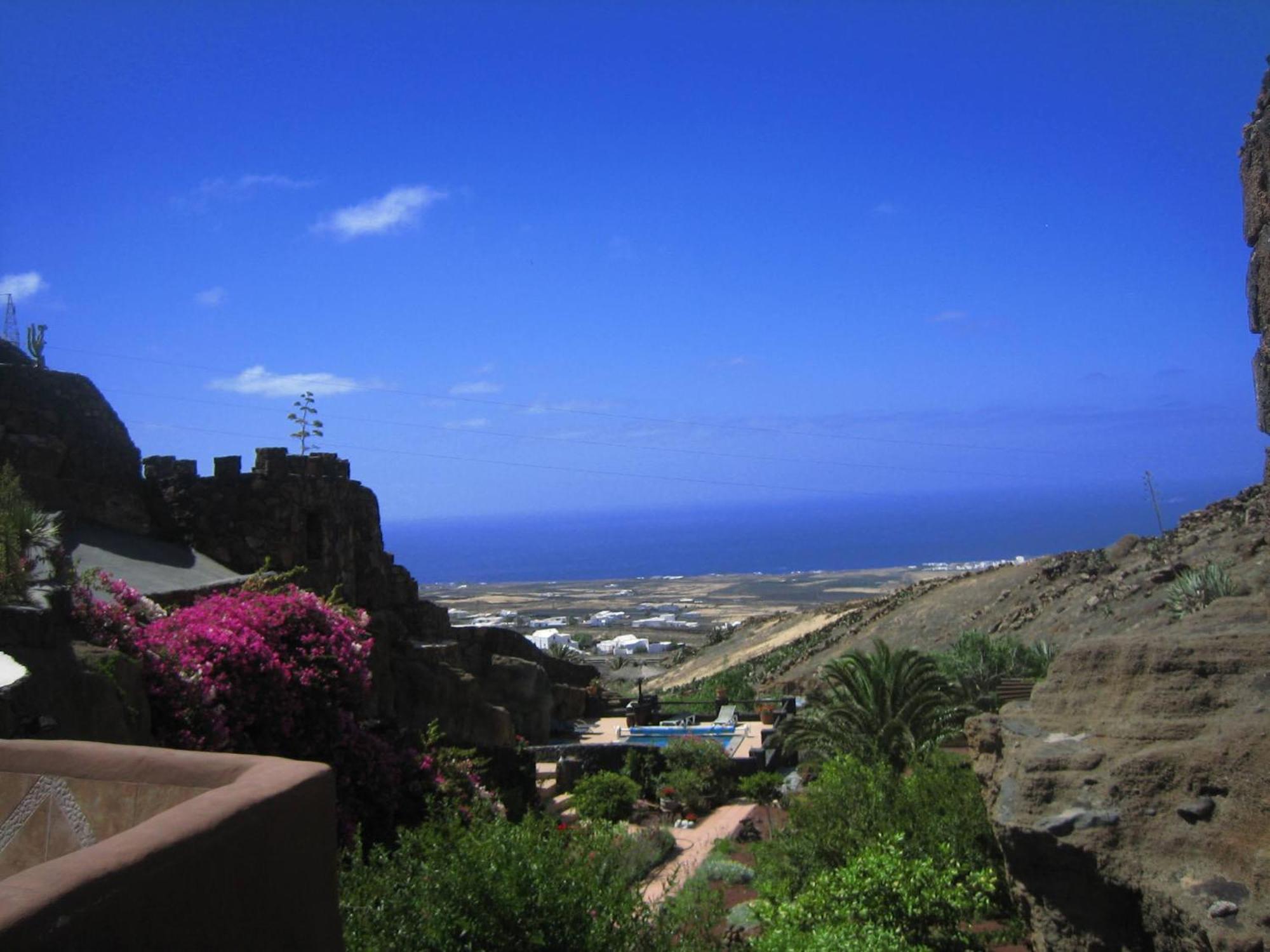 Castillo Lanzarote Villa Sophie - Luxury Villa -Sleep In A Volcanic Cave With Heated Pool Тіас Екстер'єр фото