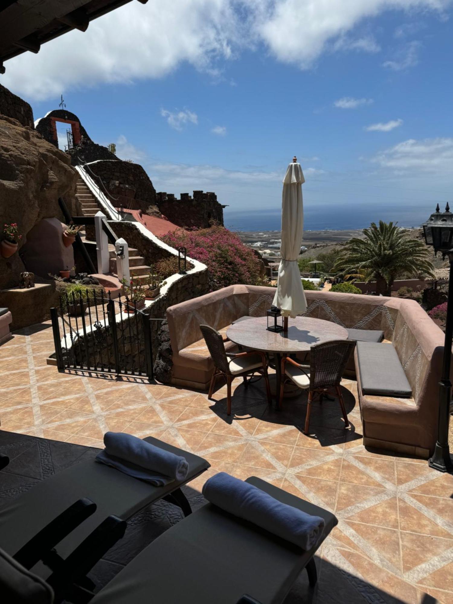 Castillo Lanzarote Villa Sophie - Luxury Villa -Sleep In A Volcanic Cave With Heated Pool Тіас Екстер'єр фото